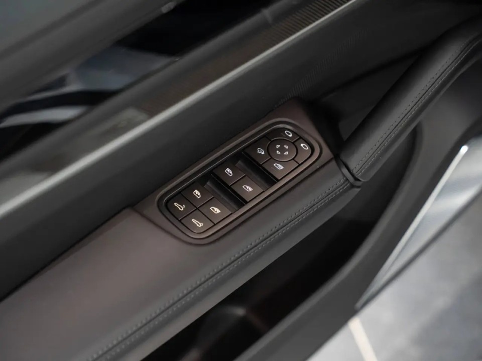 Porsche Cayenne Coupe S - foto 23