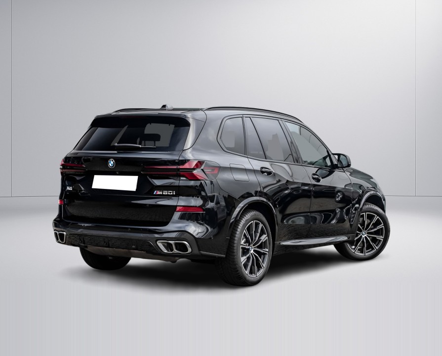 BMW X5 M60i (3)