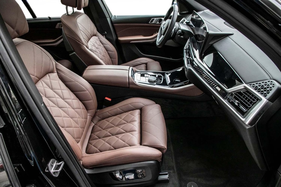 BMW X5 M60i - foto 6