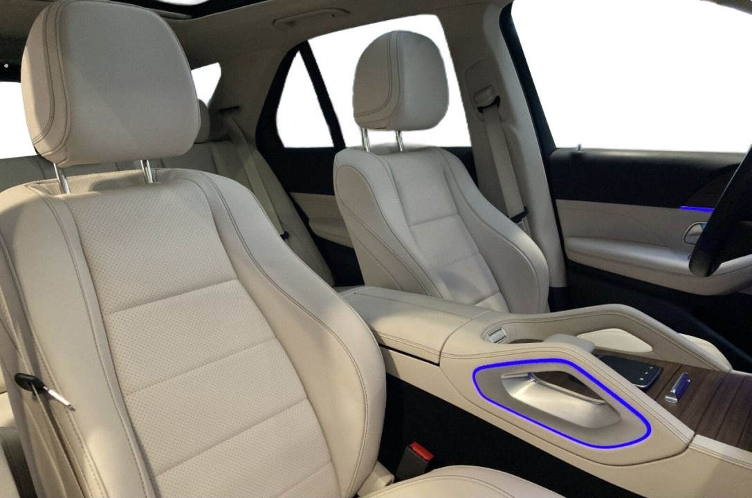 Mercedes-Benz GLE 350de 4MATIC - foto 8