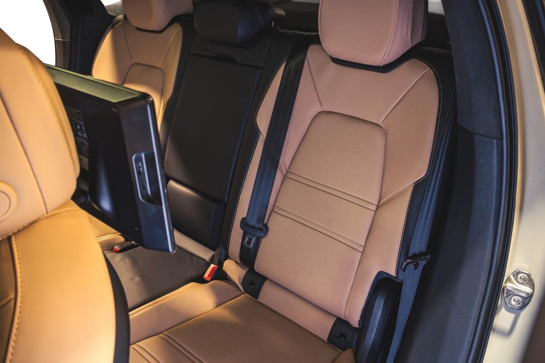 Porsche Cayenne Coupe (4)