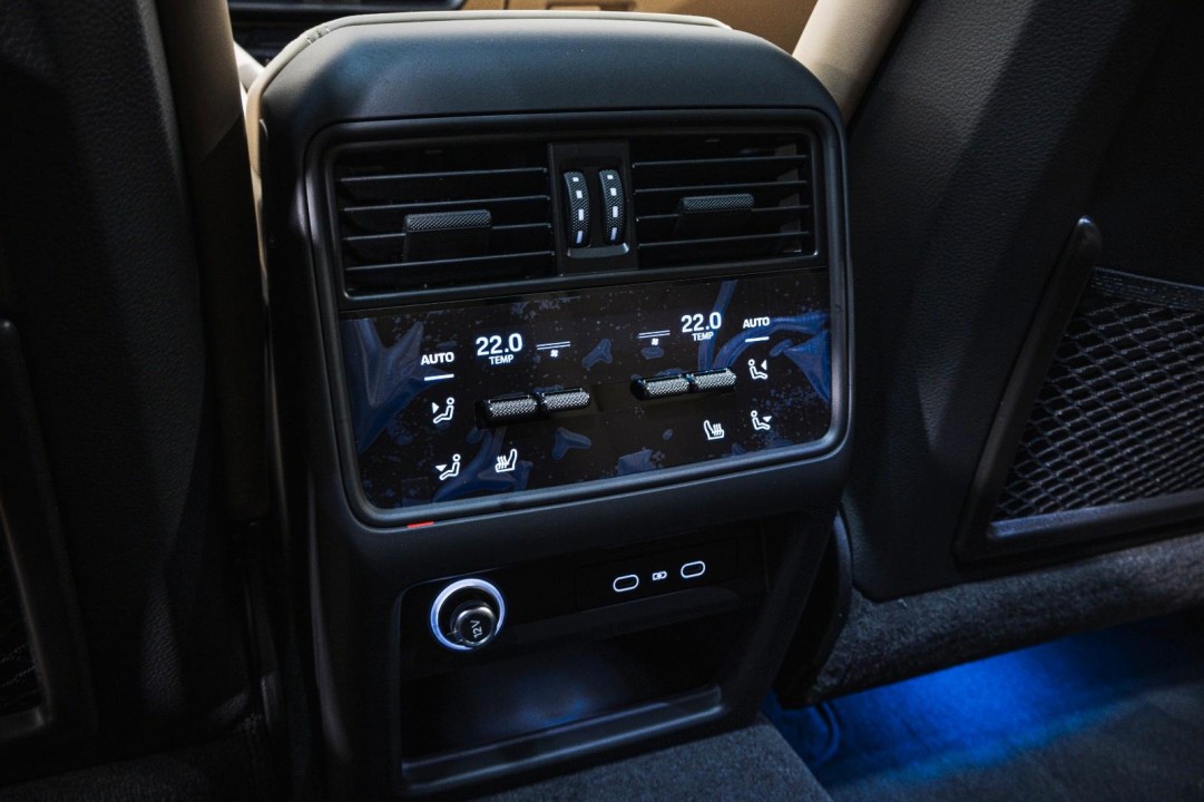 Porsche Cayenne Coupe - foto 13