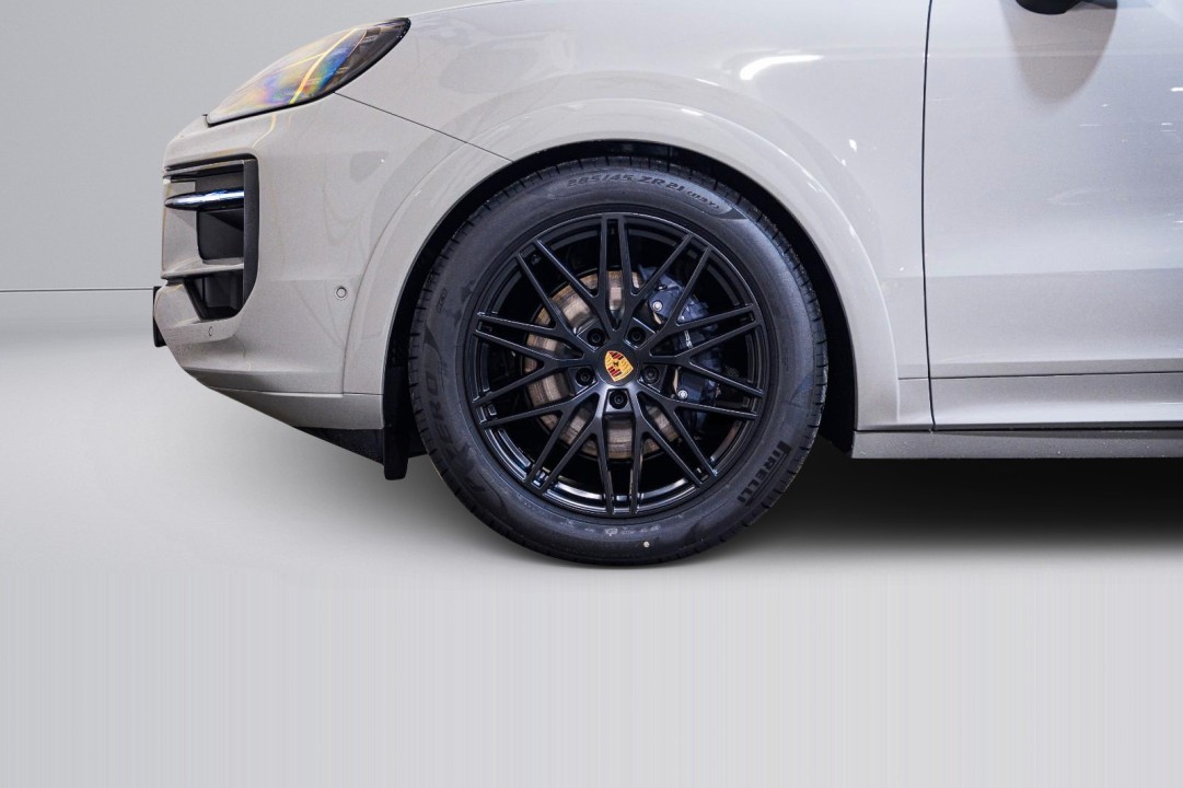 Porsche Cayenne Coupe - foto 21