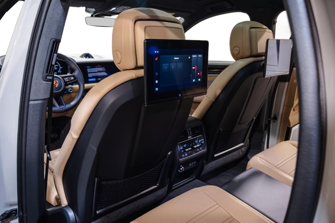 Porsche Cayenne Coupe (5)