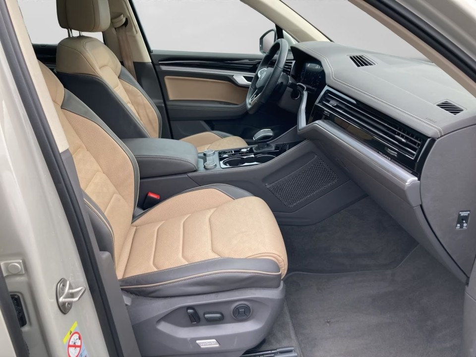 Volkswagen Touareg V6 TDI R-Line (5)