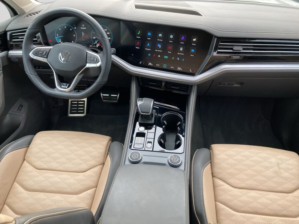 Volkswagen Touareg V6 TDI R-Line (4)