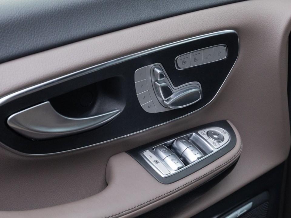 Mercedes-Benz V 300d 4MATIC Long Avantgarde - foto 18