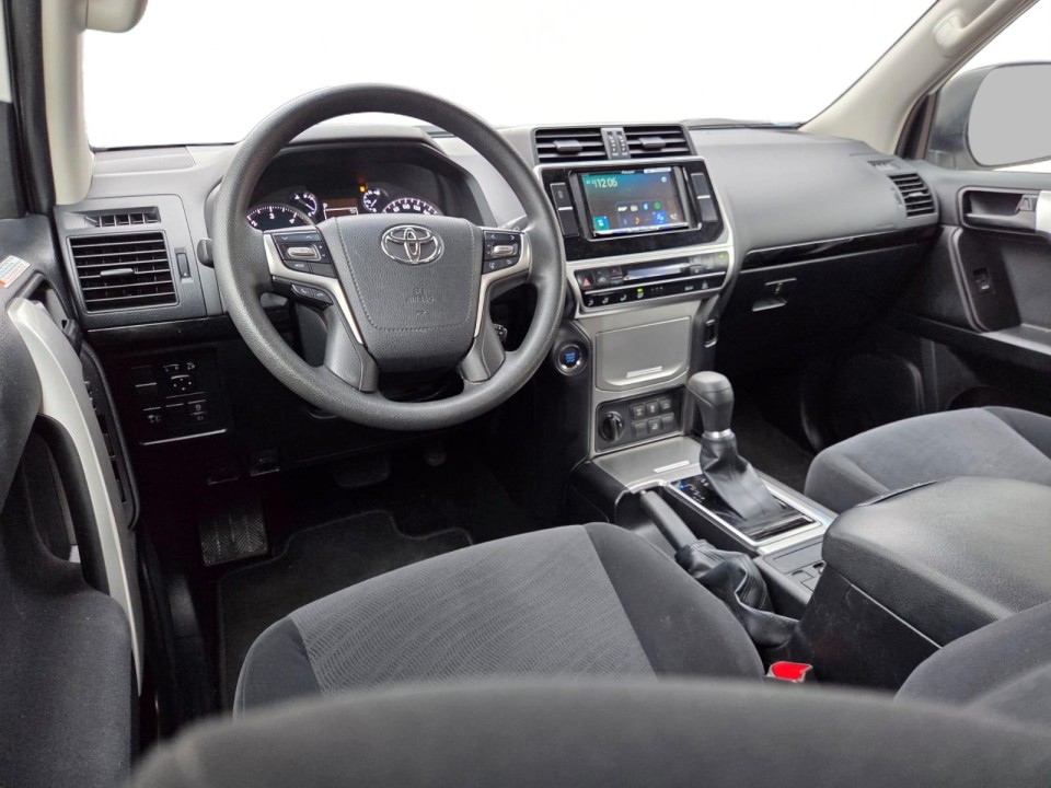 Toyota Land Cruiser 2.8 D-4D - foto 12