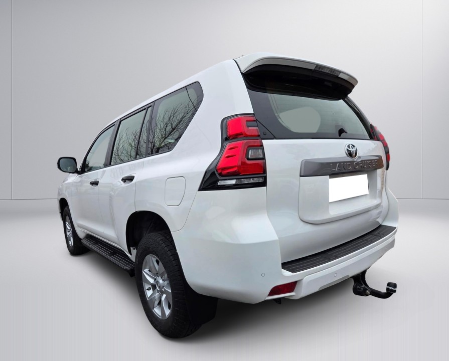 Toyota Land Cruiser 2.8 D-4D (4)