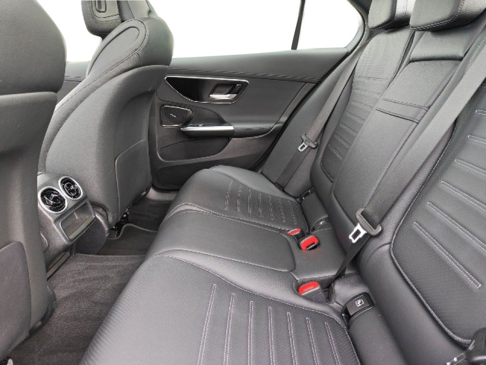 Mercedes-Benz C 300d AMG Line - foto 15