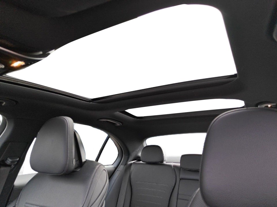 Mercedes-Benz C 300d AMG Line - foto 16