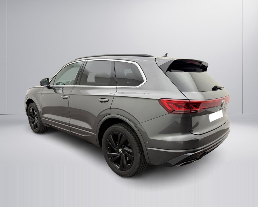 Volkswagen Touareg V6 TDI R-Line (4)