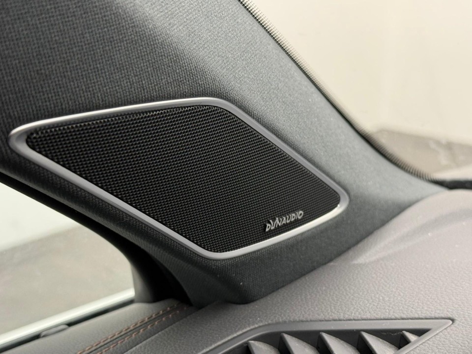 Volkswagen Touareg V6 TDI R-Line - foto 14