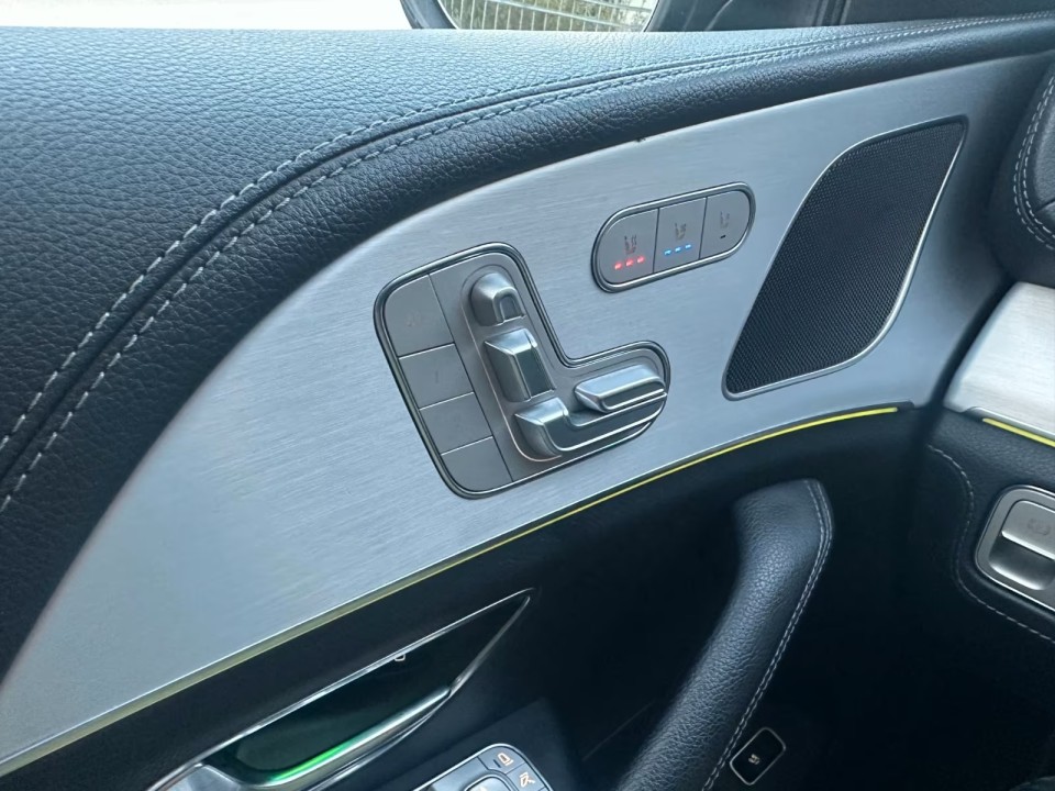 Mercedes-Benz GLE 350de AMG - foto 21