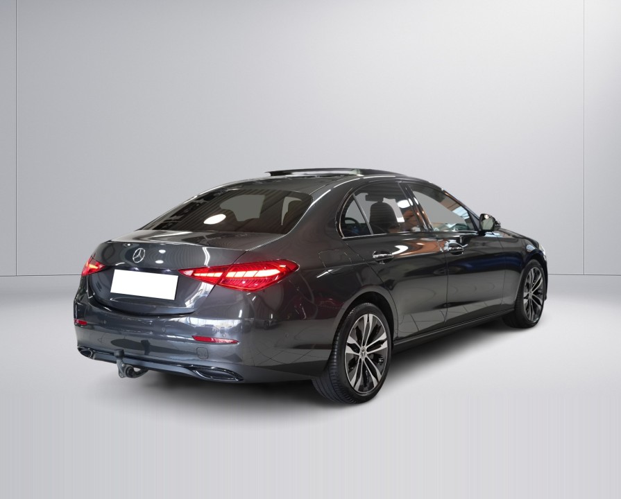 Mercedes-Benz C 300d 4MATIC (2)