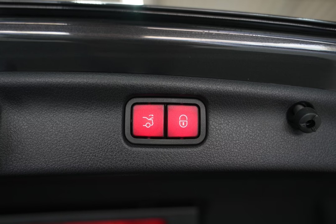 Mercedes-Benz C 300d 4MATIC - foto 41