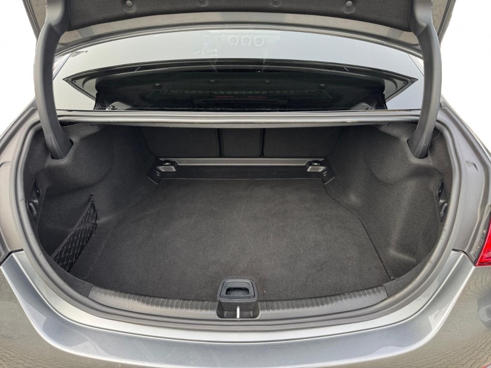 Mercedes-Benz C 300d AMG - foto 17