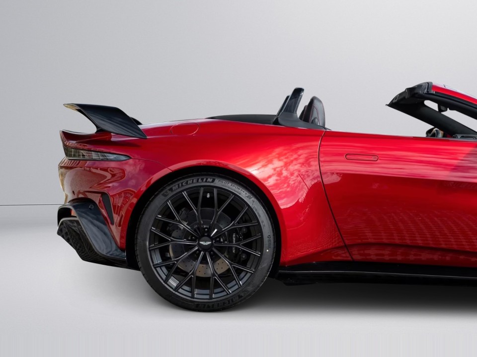 Aston Martin Vantage V12 Roadster - foto 27