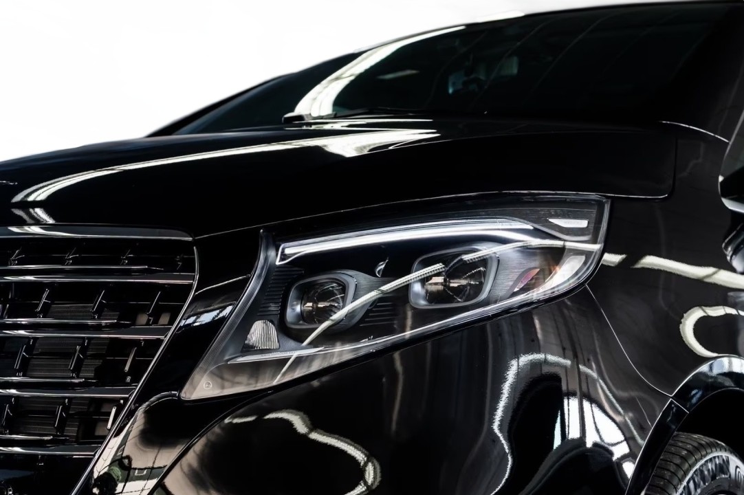 Mercedes-Benz V 300d 4MATIC Extralong Exclusive - foto 42