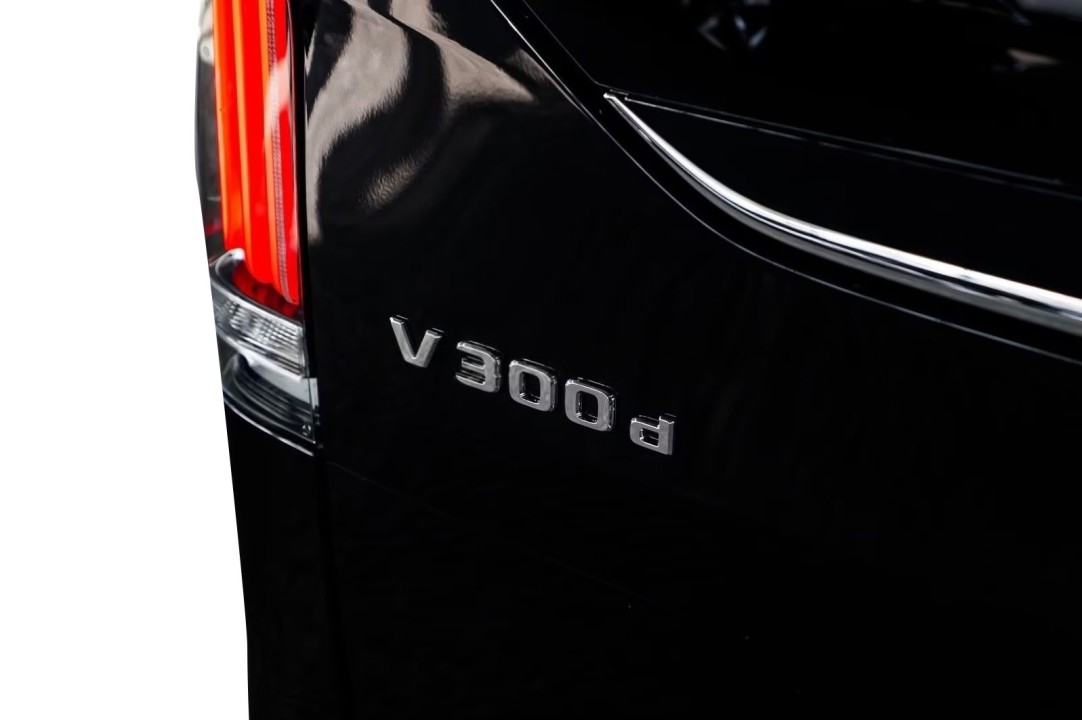 Mercedes-Benz V 300d 4MATIC Extralong Exclusive - foto 44