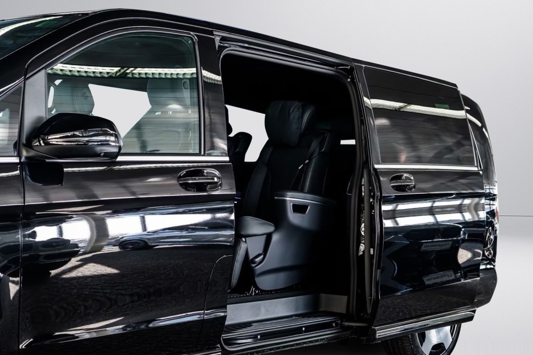 Mercedes-Benz V 300d 4MATIC Extralong Exclusive - foto 36