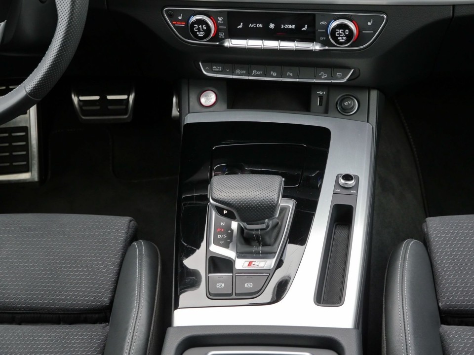 Audi SQ5 TDI - foto 11