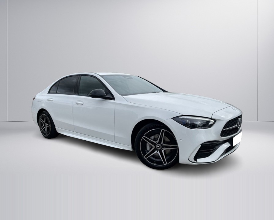 Mercedes-Benz C 300e 4MATIC AMG Line (2)