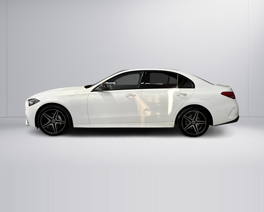 Mercedes-Benz C 300e 4MATIC AMG Line (3)