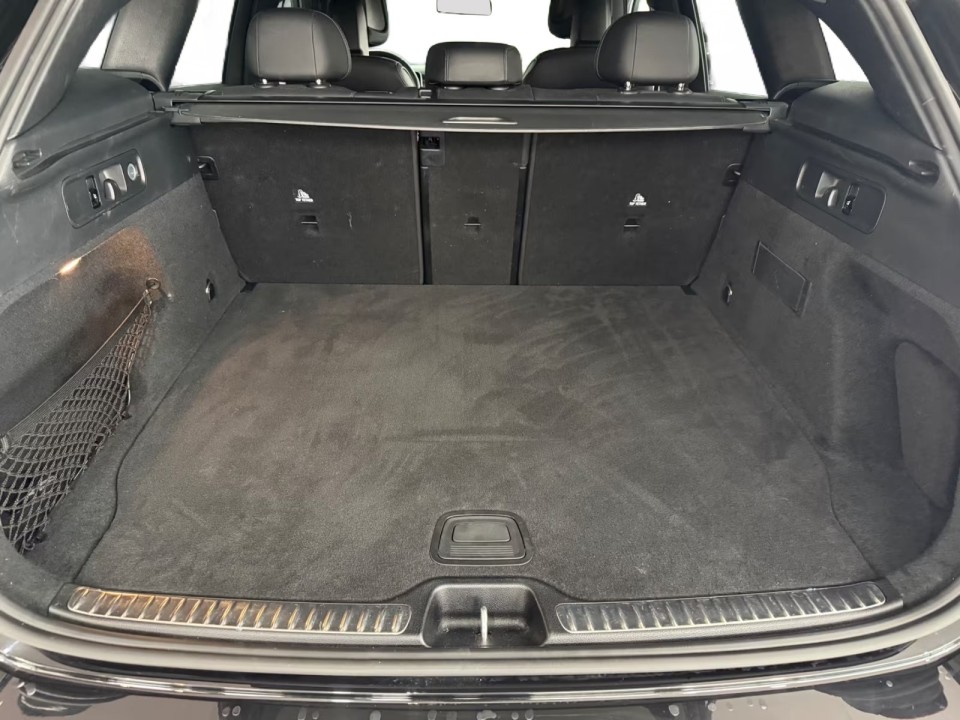 Mercedes-Benz GLC 200 4MATIC AMG - foto 19