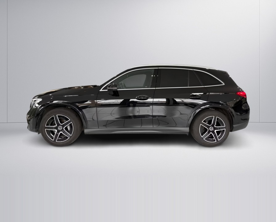 Mercedes-Benz GLC 200 4MATIC AMG (5)