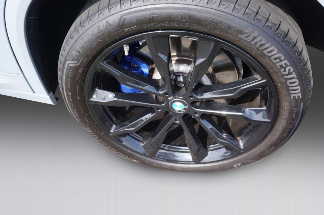 BMW X4 M40d - foto 22