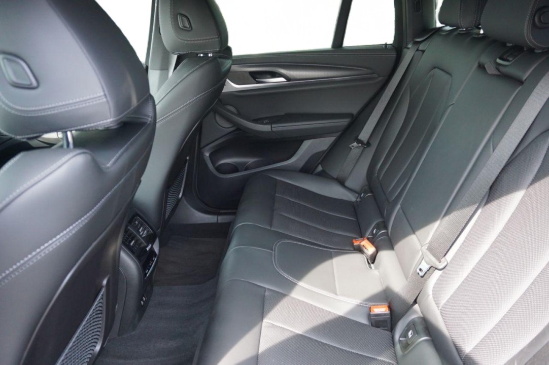 BMW X4 M40d - foto 7