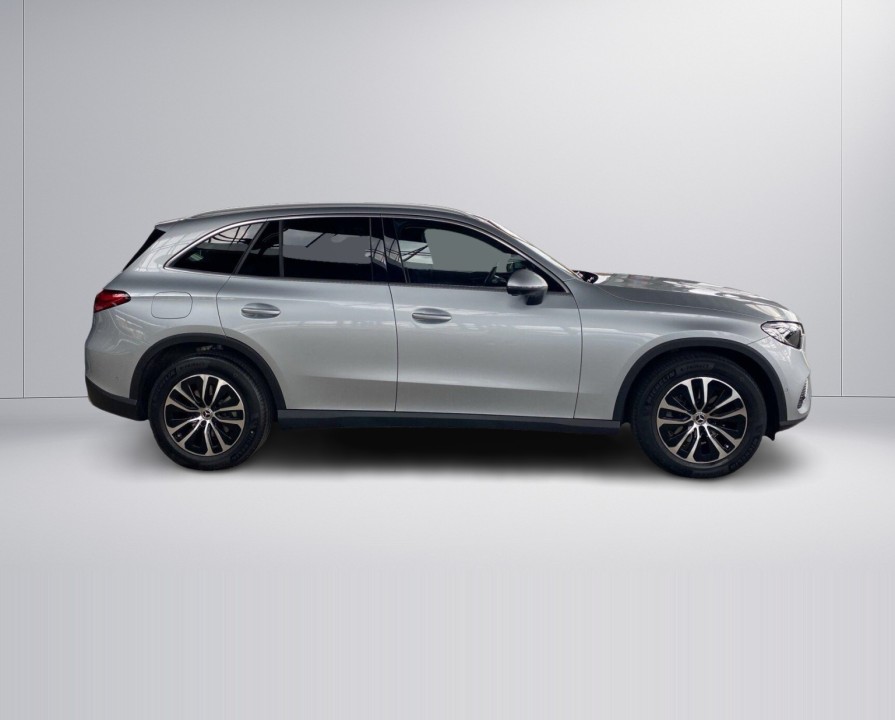 Mercedes-Benz GLC 200 4MATIC (2)