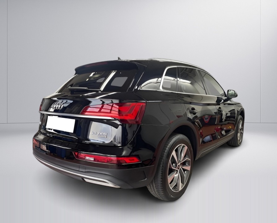 Audi Q5 40 TFSI Quattro S-tronic (2)