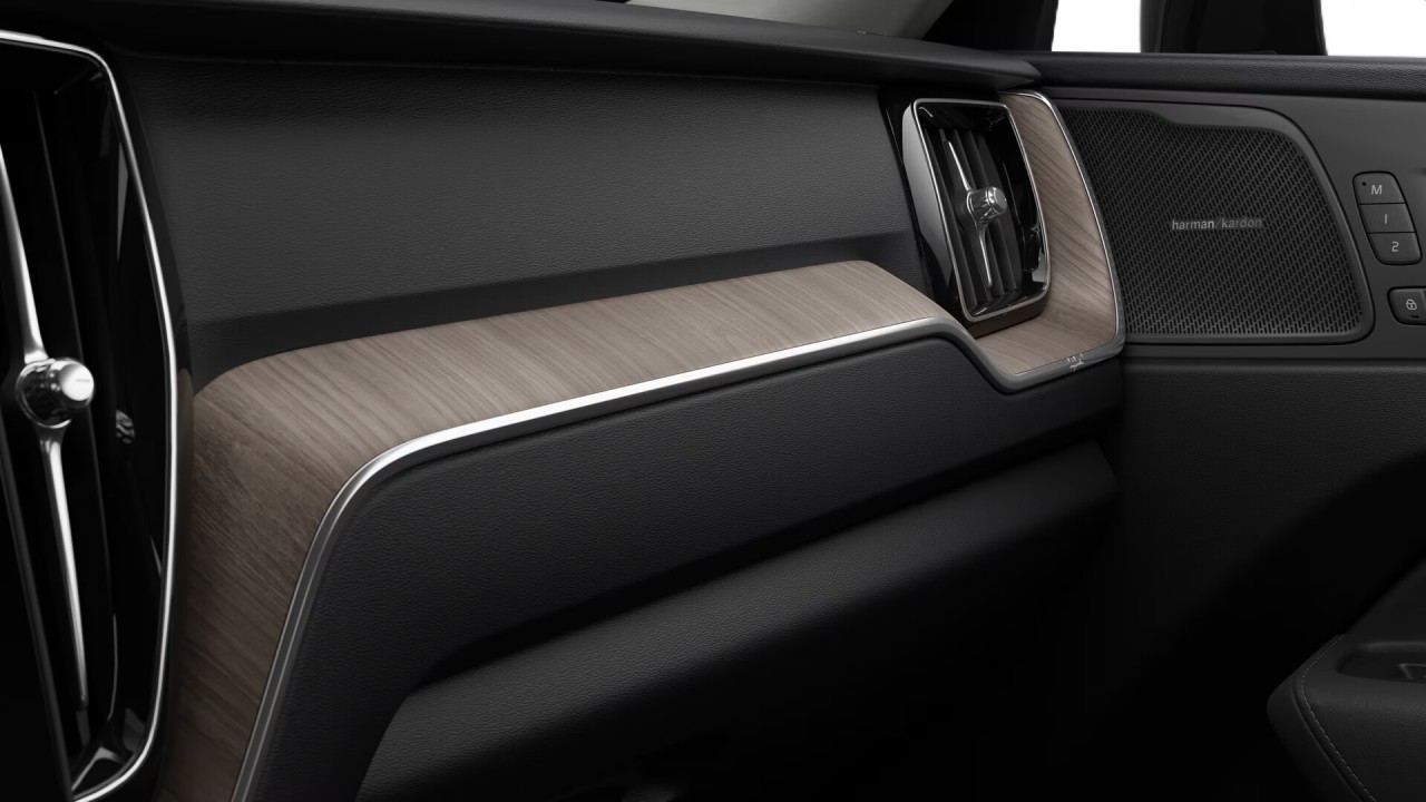 Volvo XC 60 T6 Recharge AWD Plus Dark - foto 10