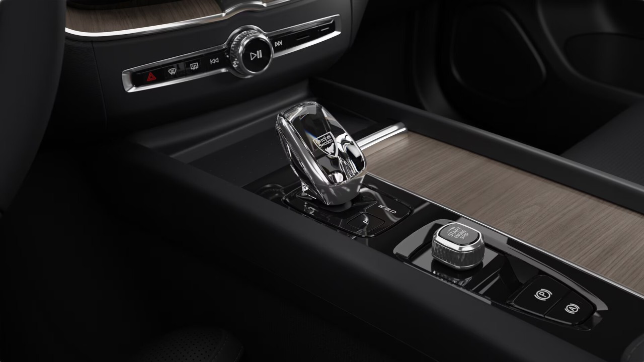 Volvo XC 60 T6 Recharge AWD Plus Dark - foto 12