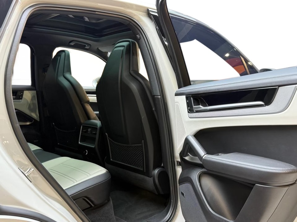 Porsche Cayenne S - foto 24