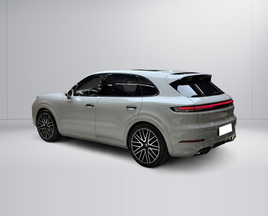 Porsche Cayenne S (4)