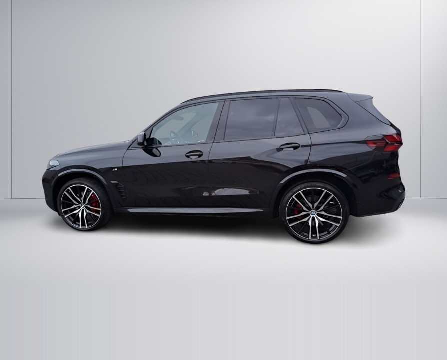 BMW X5 xDrive30d M-Sport (2)