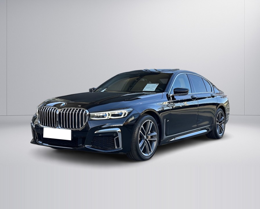 BMW Seria 7 740i (2)