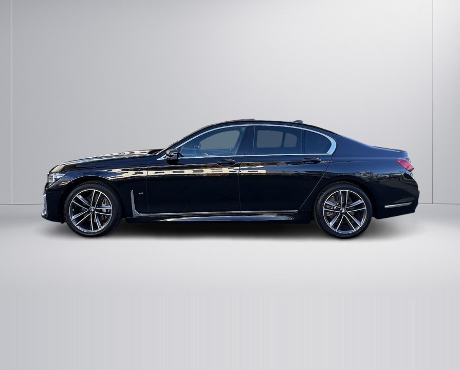 BMW Seria 7 740i - foto 8