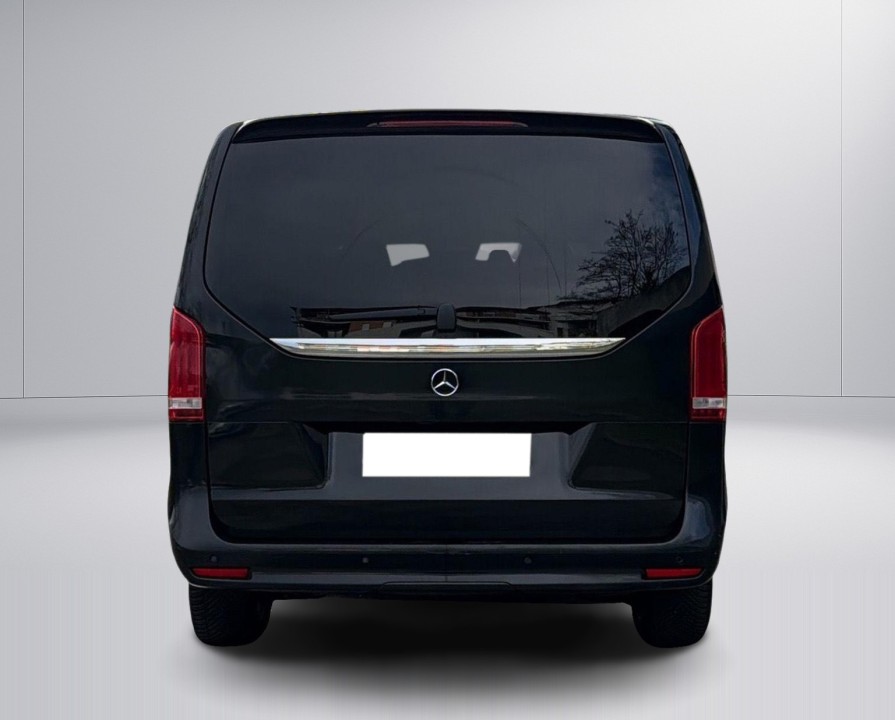 Mercedes-Benz V 250d 4MATIC AMG (3)