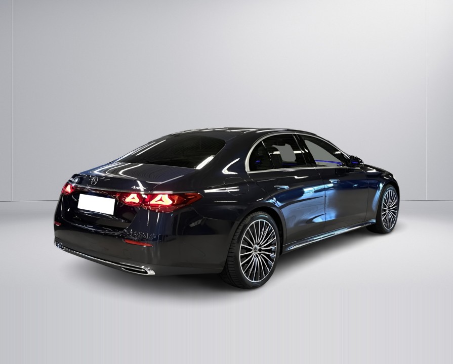 Mercedes-Benz E 300de 4MATIC (2)