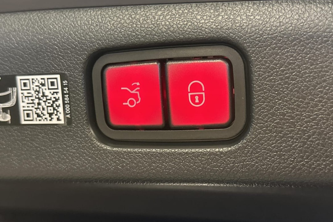 Mercedes-Benz E 300de 4MATIC - foto 23