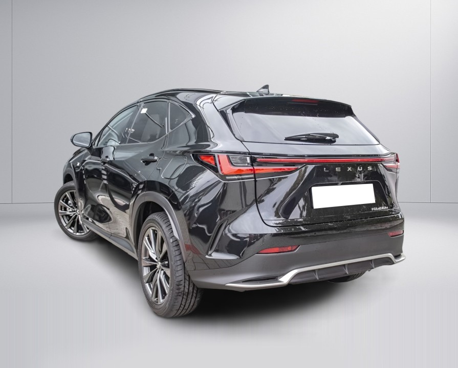 Lexus Seria NX 450h+ AWD F-Sport (3)