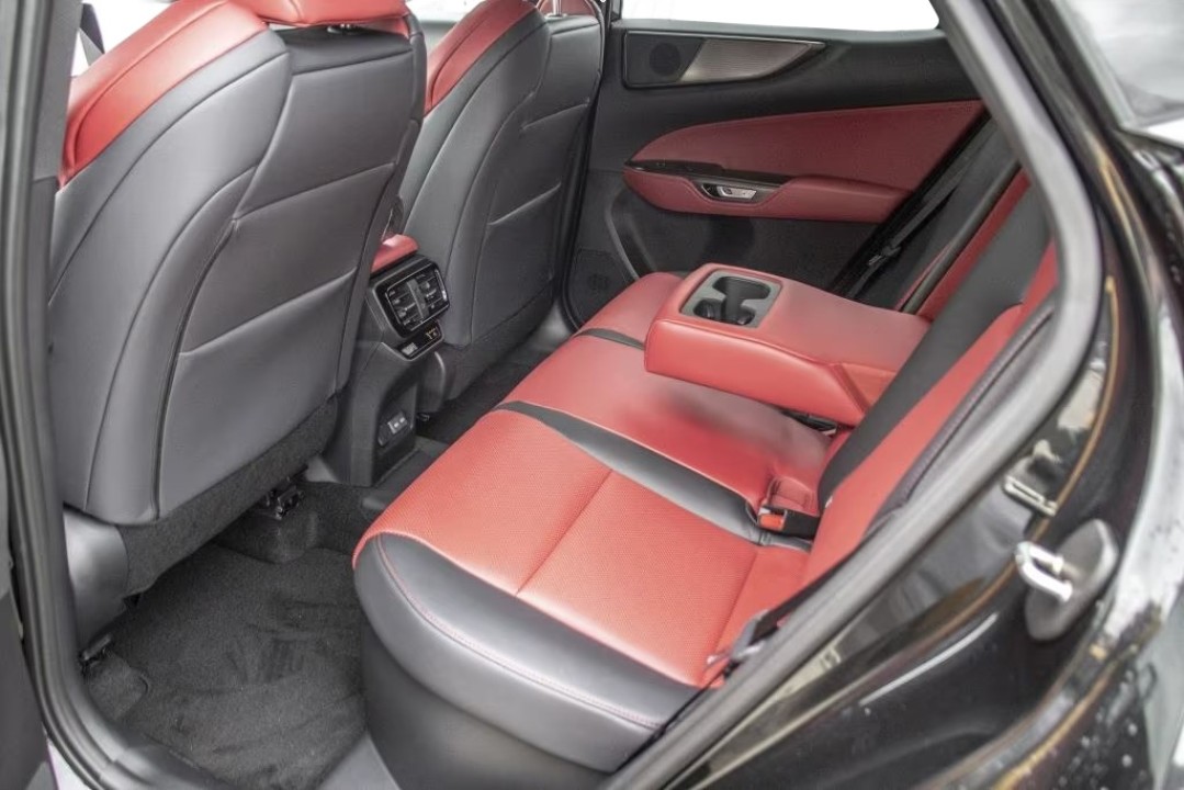 Lexus Seria NX 450h+ AWD F-Sport - foto 12