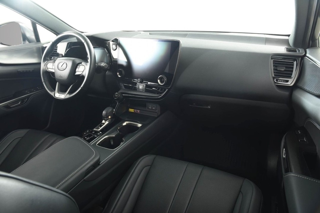 Lexus Seria NX 450h+ AWD F-Sport - foto 8