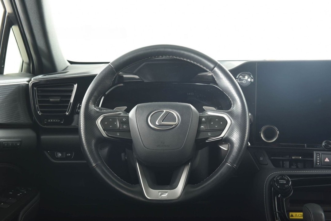 Lexus Seria NX 450h+ AWD F-Sport - foto 10