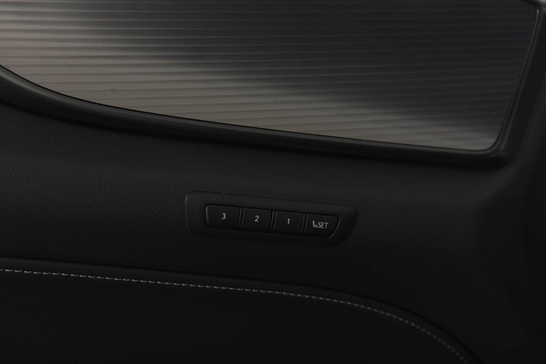 Lexus Seria NX 450h+ AWD F-Sport - foto 14