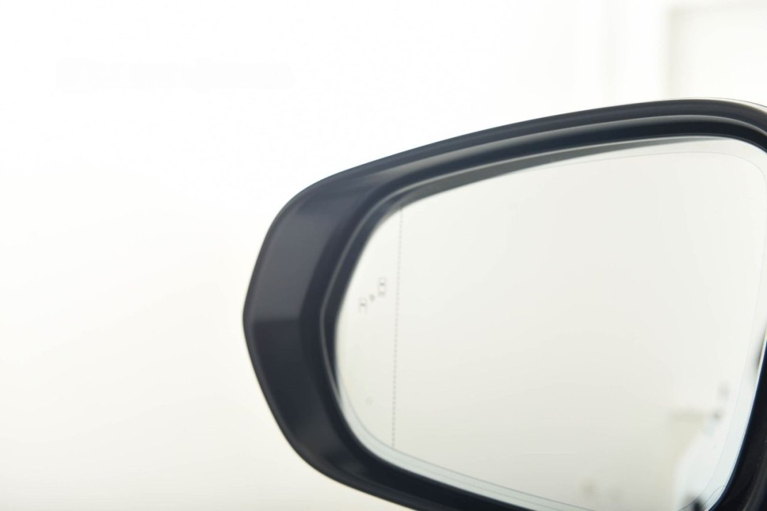 Lexus Seria NX 450h+ AWD F-Sport - foto 16